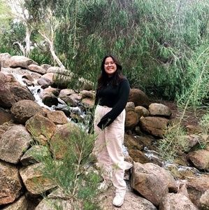 Meet your Posher, Jessica